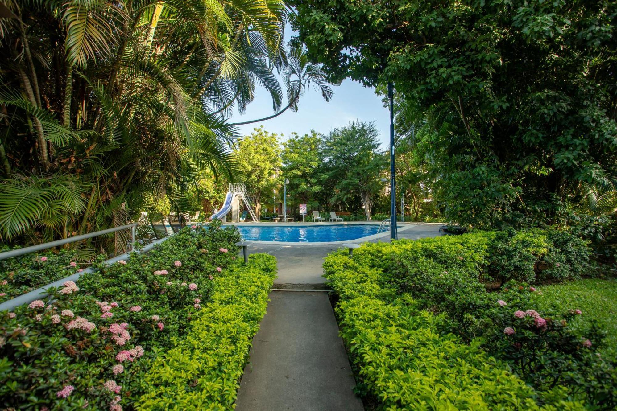 Hotel Boyeros Liberia Exterior photo